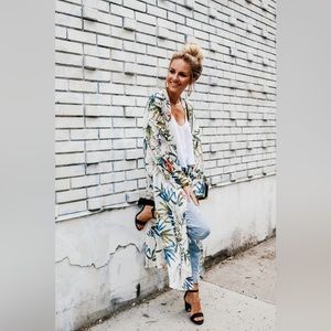 NWT ZARA KIMONO FLORAL SIZE M